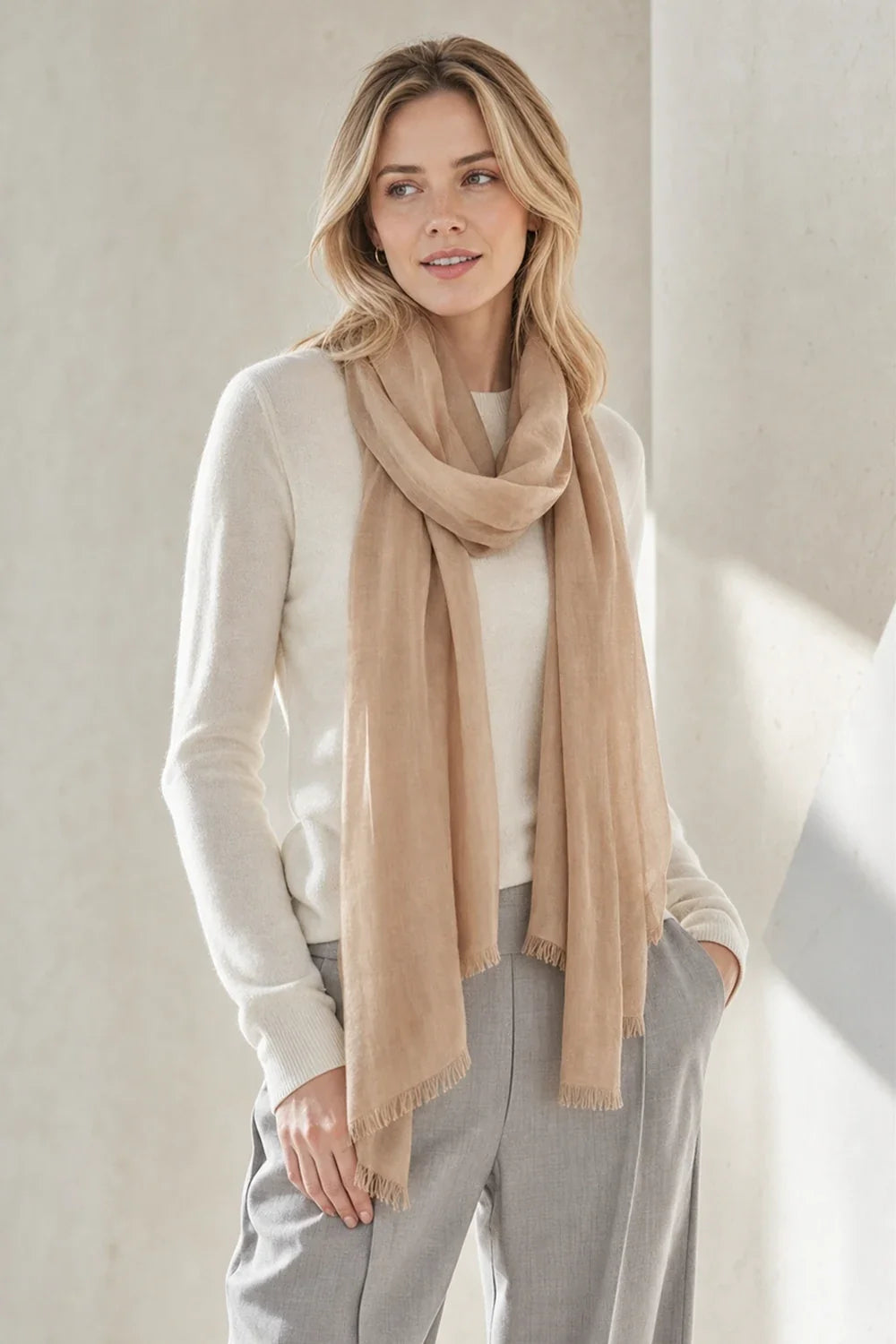 Cashmere Wrap vs. Cashmere Scarf: Which Should You Choose?